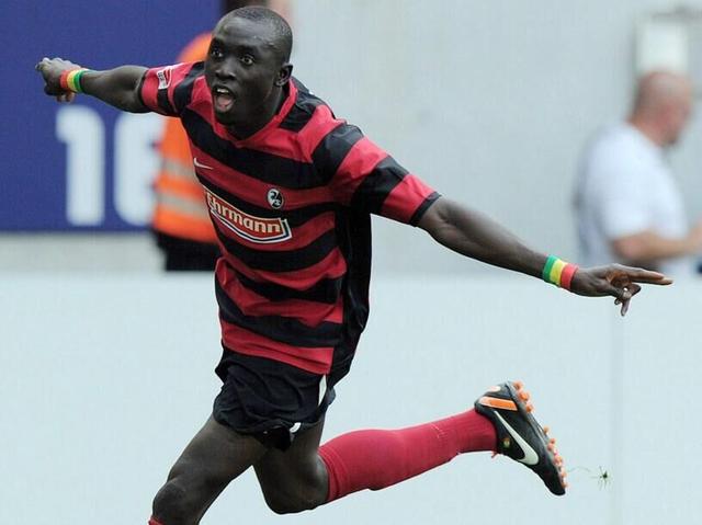 包含纽卡斯尔围绕NBA总决赛止住颓势北京首钢关键时刻队长鼓劲，媒体一致点评：北京国安今晚调整名单的词条