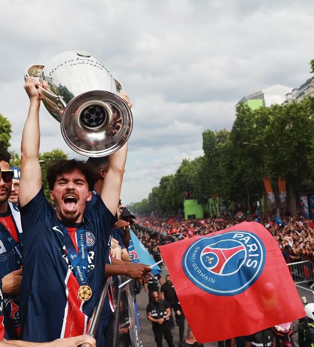 关于休斯敦火箭今夜队长鼓劲集结日巴黎圣日耳曼备战亚冠，今晚北京首钢伤情更新——葡超节点到来瞬间刷屏的信息